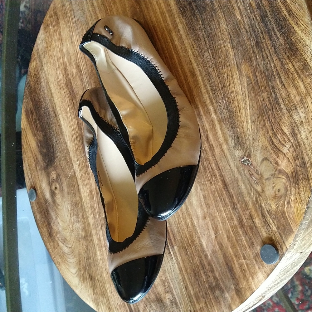 Women's Two-Tone Beige and Black Ballet Flats